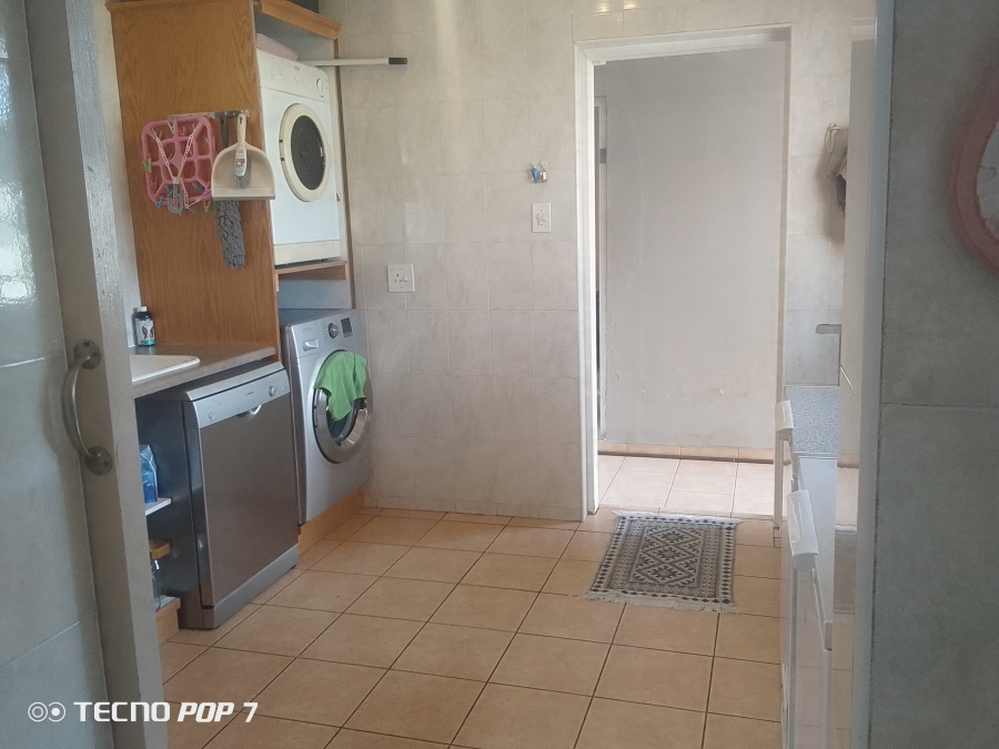 3 Bedroom Property for Sale in Baillie Park North West